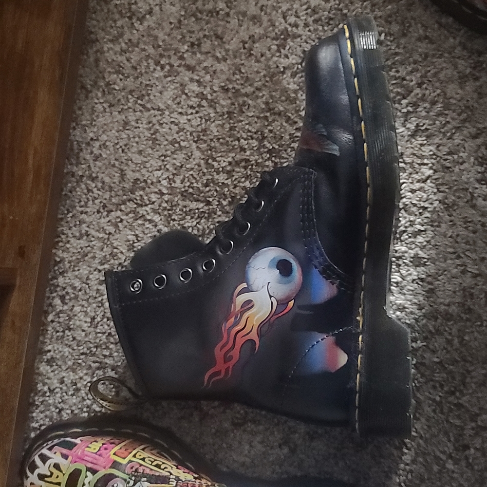 DR. MARTENS - Rick Griffin